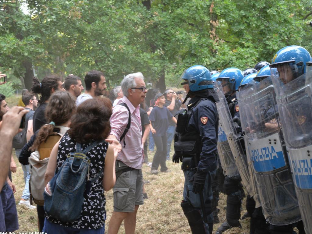 ពិនិត្យស្លុតថ្មី៖ ព័ត៌មានថ្មីៗ និងវិបត្តិ